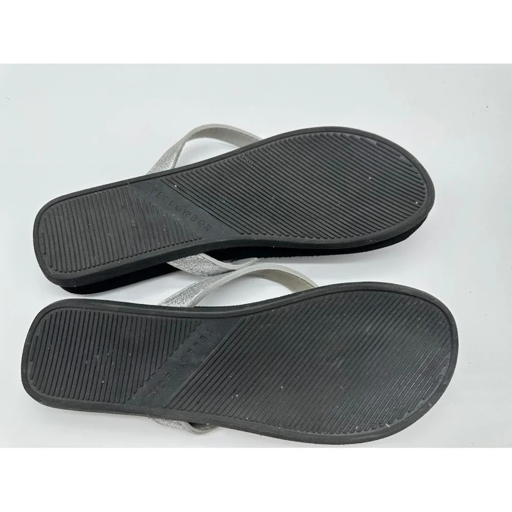 Yellow Box Womens Flip Flop Sandals Silver Glitter Straps Black Foam Size 10.5in - Picture 5 of 6